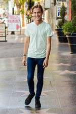 Watch Hollywood Medium Movie2k